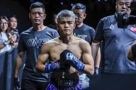 官方：多特门将迈尔续约至2027年