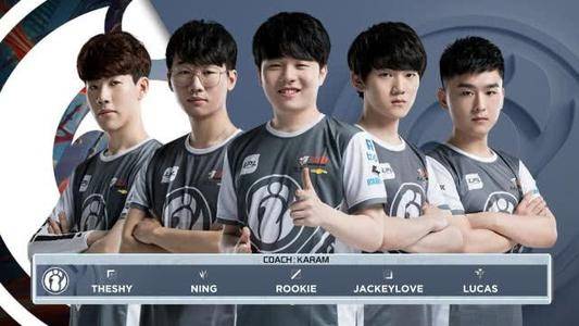 耳其球迷的 耳其球迷的